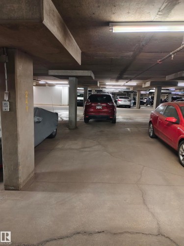 209 7511 171 Street, Edmonton, AB - Indoor Photo Showing Garage