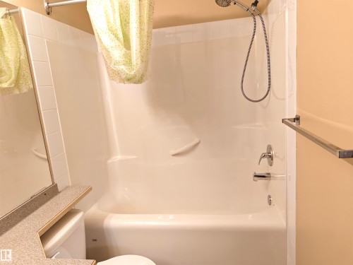 209 7511 171 Street, Edmonton, AB - Indoor Photo Showing Bathroom