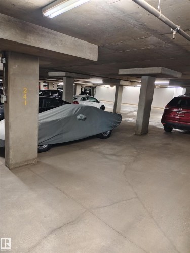 209 7511 171 Street, Edmonton, AB - Indoor Photo Showing Garage