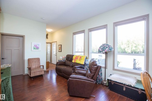 #2-26412 Twp Rd 594, Rural Westlock County, AB - Indoor Photo Showing Living Room