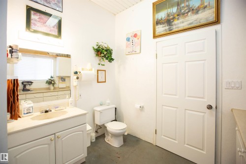 #2-26412 Twp Rd 594, Rural Westlock County, AB - Indoor Photo Showing Bathroom