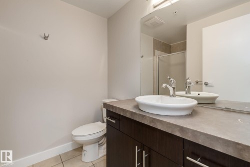 2303 10152 104 Street, Edmonton, AB - Indoor Photo Showing Bathroom