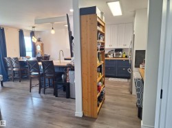 301 7220 144 Avenue  Edmonton, AB T5C 3E4