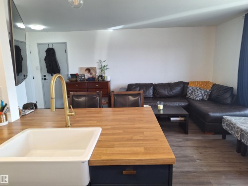 301 7220 144 Avenue, Edmonton, AB - Indoor