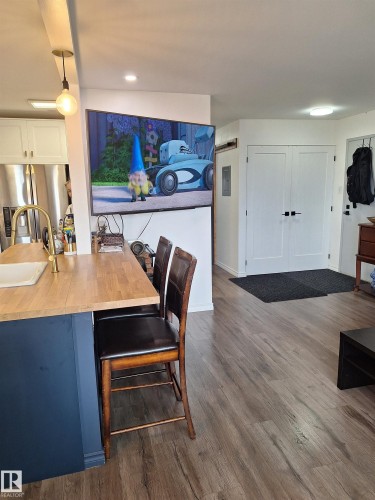 301 7220 144 Avenue, Edmonton, AB - Indoor