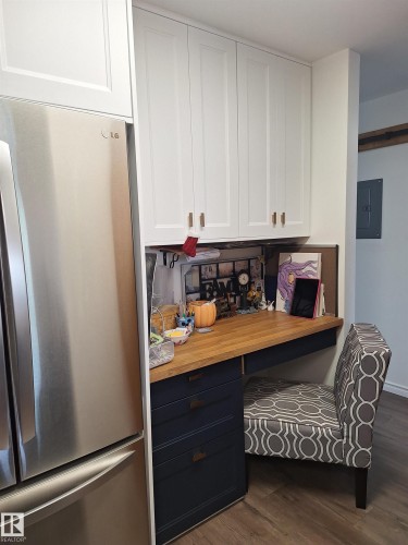 301 7220 144 Avenue, Edmonton, AB - Indoor Photo Showing Kitchen