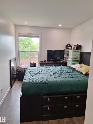 301 7220 144 Avenue, Edmonton, AB - Indoor Photo Showing Bedroom