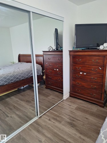 301 7220 144 Avenue, Edmonton, AB - Indoor Photo Showing Bedroom