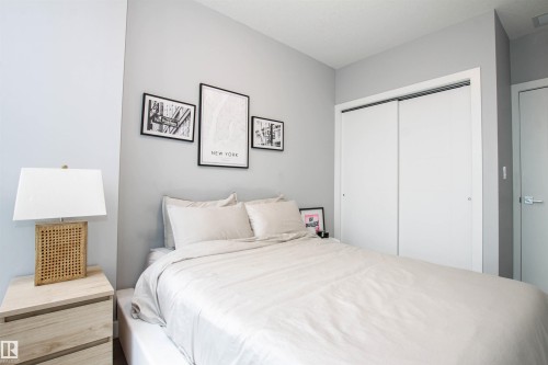 2003 10238 103 Street, Edmonton, AB - Indoor Photo Showing Bedroom