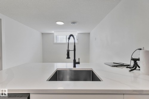 14904 109 Avenue, Edmonton, AB 