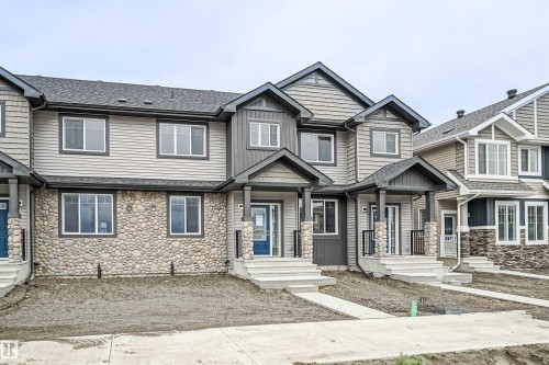 204 Savoy Crescent  Sherwood Park, AB T8H 1Z8