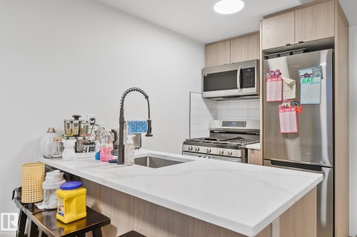 10363 149 Street, Edmonton, AB - Indoor Photo Showing Kitchen