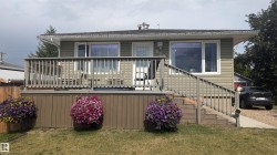5220 53 Avenue  Mundare, AB T0B 3H0