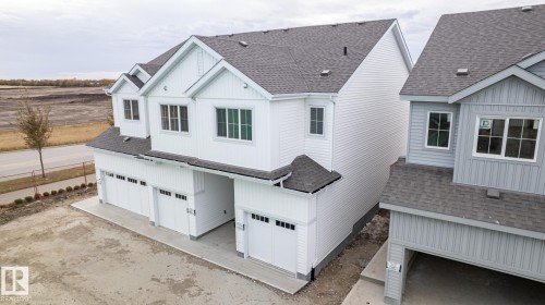 25 7110 KESWICK Common  Edmonton, AB T6W 5P7