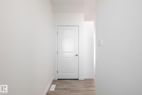 25 7110 Keswick Common, Edmonton, AB - Indoor Photo Showing Other Room