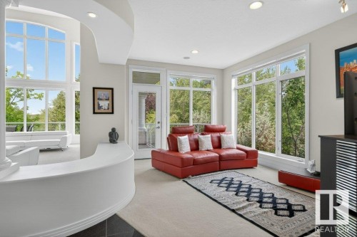 1128 119 Street, Edmonton, AB - Indoor Photo Showing Living Room