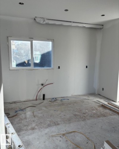 70 Eden Link, Fort Saskatchewan, AB - Indoor Photo Showing Garage