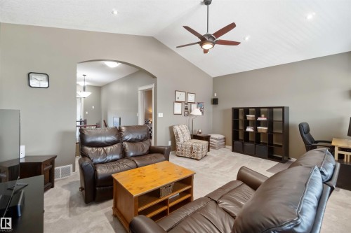 17440 119 Street, Edmonton, AB - Indoor Photo Showing Living Room