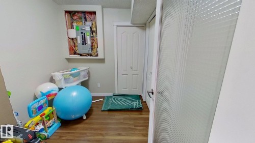 3311 21 Street, Edmonton, AB - Indoor Photo Showing Other Room