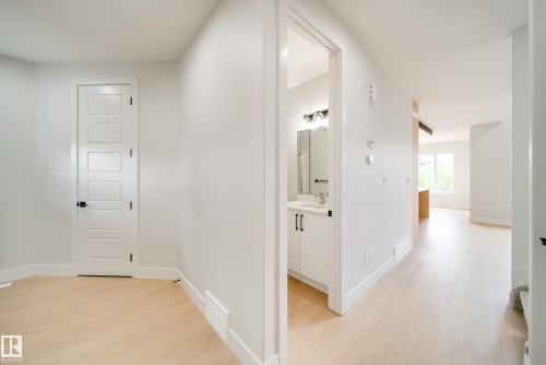 8824 183 Avenue, Edmonton, AB - Indoor Photo Showing Other Room