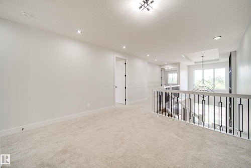 8824 183 Avenue, Edmonton, AB - Indoor Photo Showing Other Room