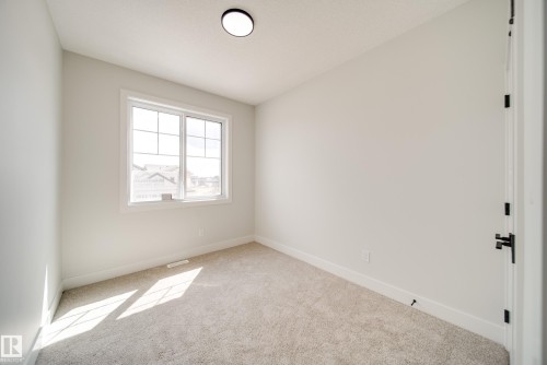 8824 183 Avenue, Edmonton, AB - Indoor Photo Showing Other Room