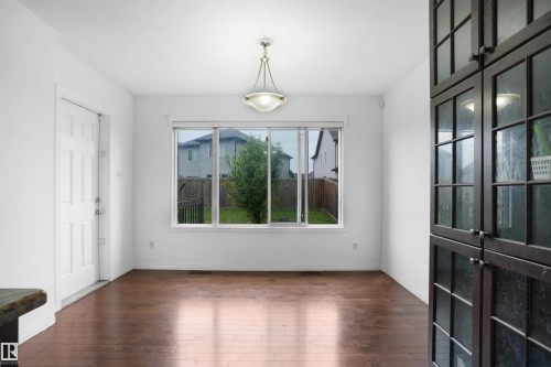 1932 51 Street, Edmonton, AB - Indoor Photo Showing Other Room