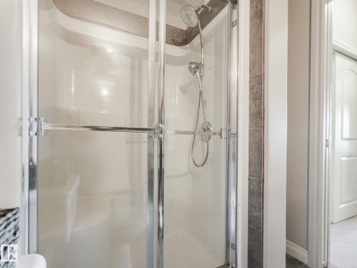 412 12408 15 Avenue, Edmonton, AB - Indoor Photo Showing Bathroom