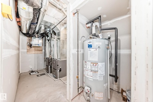 631 Kinglet Boulevard, Edmonton, AB - Indoor Photo Showing Basement