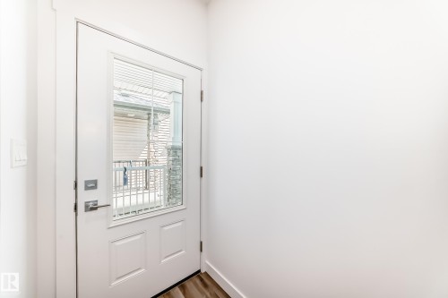 631 Kinglet Boulevard, Edmonton, AB - Indoor Photo Showing Other Room