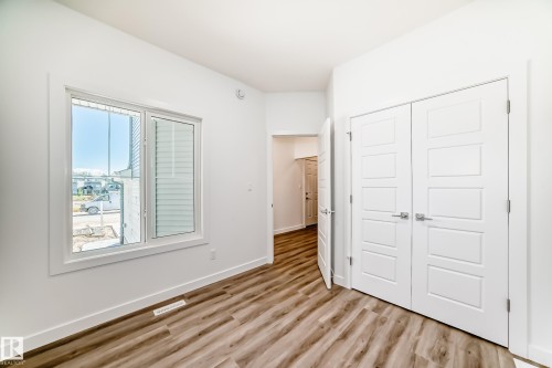 631 Kinglet Boulevard, Edmonton, AB - Indoor Photo Showing Other Room