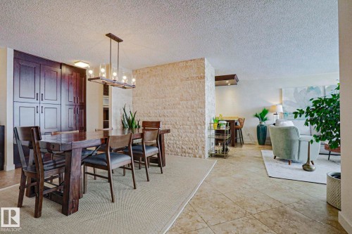 702 9923 103 Street, Edmonton, AB - Indoor Photo Showing Dining Room