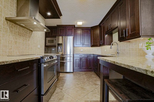 702 9923 103 Street, Edmonton, AB - Indoor Photo Showing Kitchen