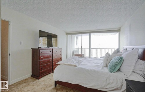 702 9923 103 Street, Edmonton, AB - Indoor Photo Showing Bedroom