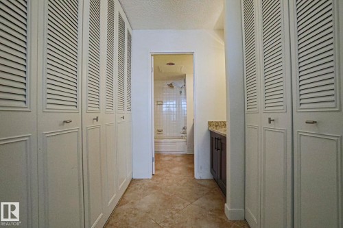 702 9923 103 Street, Edmonton, AB - Indoor Photo Showing Other Room