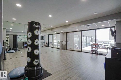 702 9923 103 Street, Edmonton, AB - Indoor Photo Showing Other Room