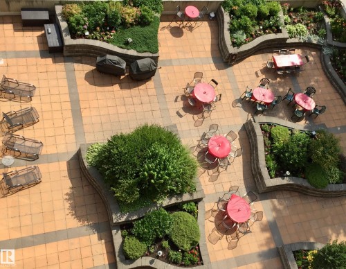 702 9923 103 Street, Edmonton, AB - Outdoor