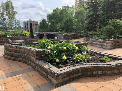 702 9923 103 Street, Edmonton, AB - Outdoor