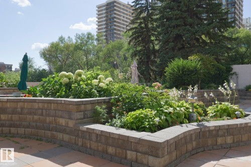 702 9923 103 Street, Edmonton, AB - Outdoor