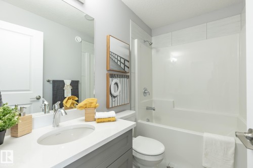 10716 99 Street, Morinville, AB - Indoor Photo Showing Bathroom