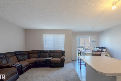 28 4350 23 Street, Edmonton, AB - Indoor Photo Showing Living Room