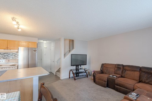 28 4350 23 Street, Edmonton, AB - Indoor