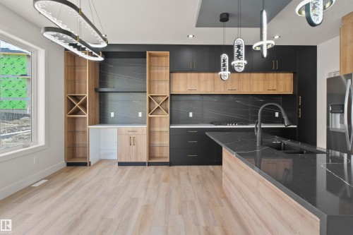 92 Eldridge Point(E), St. Albert, AB - Indoor Photo Showing Kitchen With Double Sink With Upgraded Kitchen