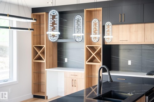 92 Eldridge Point(E), St. Albert, AB - Indoor Photo Showing Kitchen With Double Sink