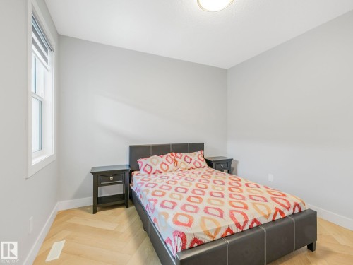 15 Elwyck Gate, Spruce Grove, AB - Indoor Photo Showing Bedroom