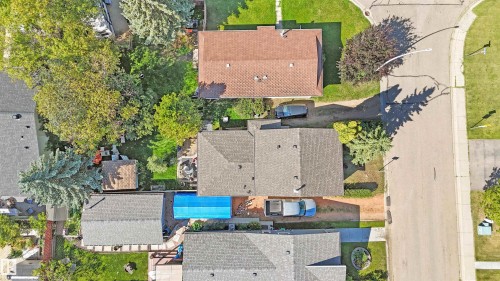 3 Gold Eye Drive, Devon, AB - Outdoor