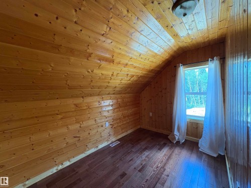Upper story bedroom. - B58018 Hiway 29, Rural St. Paul County, AB - Indoor Photo Showing Other Room