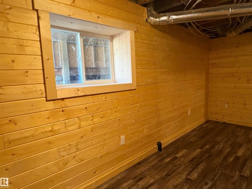 B58018 Hiway 29, Rural St. Paul County, AB - Indoor Photo Showing Other Room