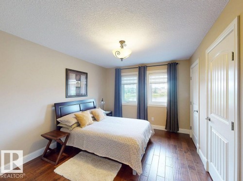 10617 174A Avenue, Edmonton, AB - Indoor Photo Showing Bedroom
