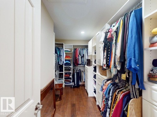 10617 174A Avenue, Edmonton, AB - Indoor With Storage